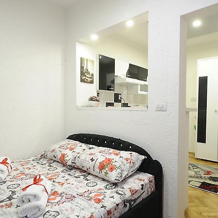 Apartment Rinaldi Belgrado Buitenkant foto
